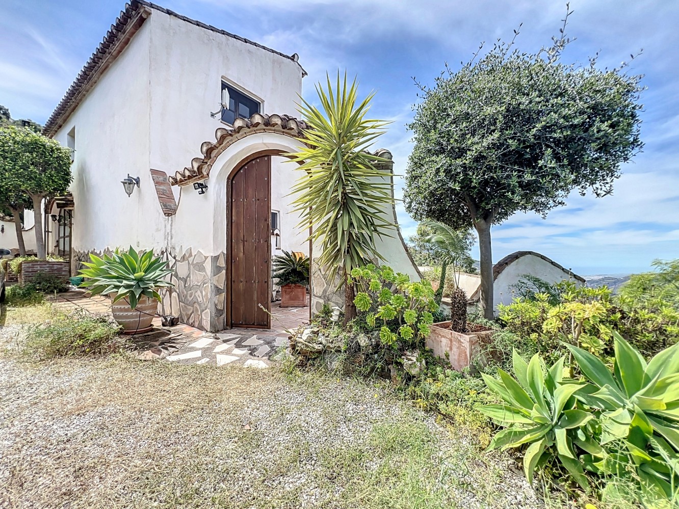DP-26-6329-6 Villa for sale in Sayalonga