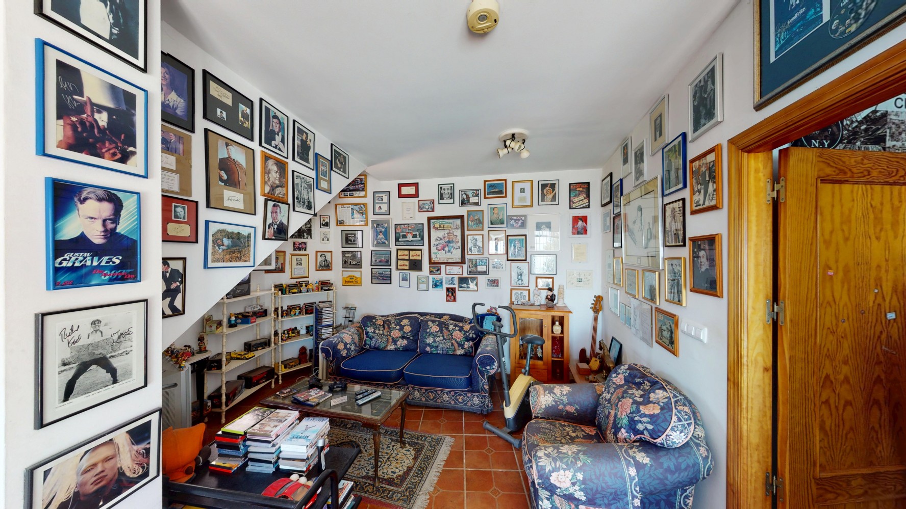 Villa for sale in Torrox