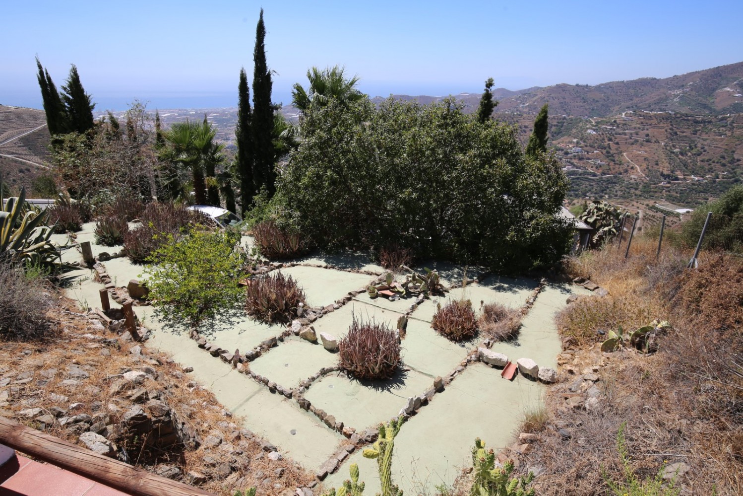 Villa for sale in Torrox