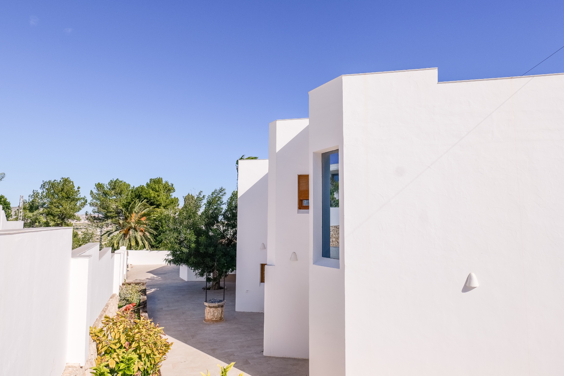DP-27-OV4423EX-32 Villa for sale in Moraira