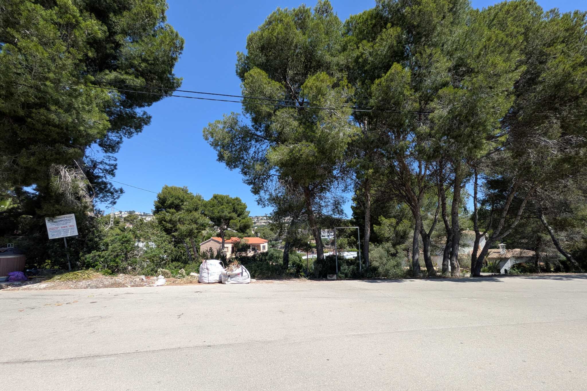 Land for sale in Moraira
