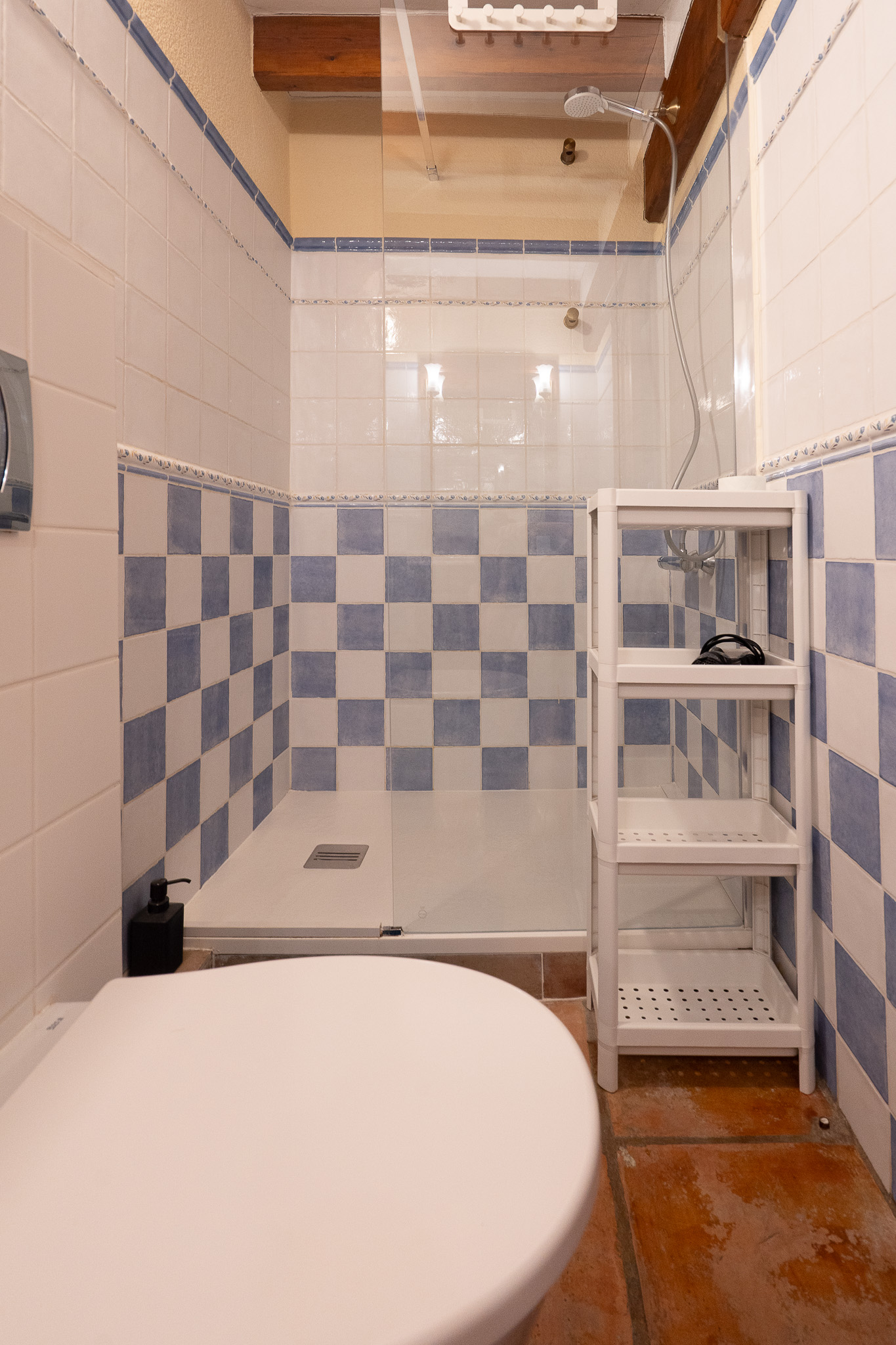 Commercial property for sale in Sagra