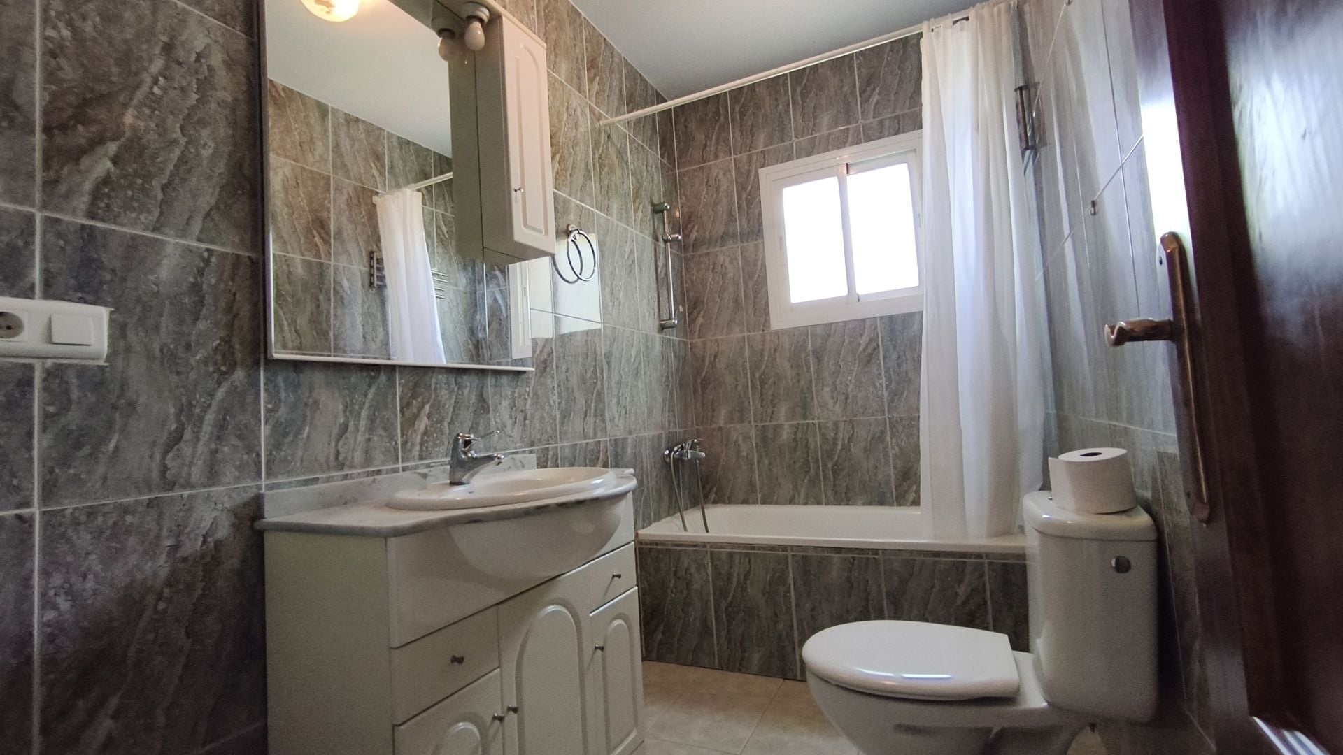 DP-52-F5468893-17 Finca for sale in Coín