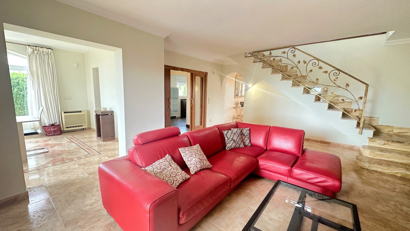 Villa for sale in Benidorm