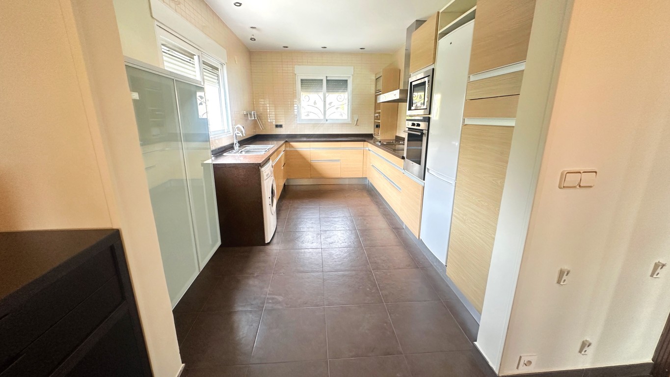 Villa for sale in Benidorm