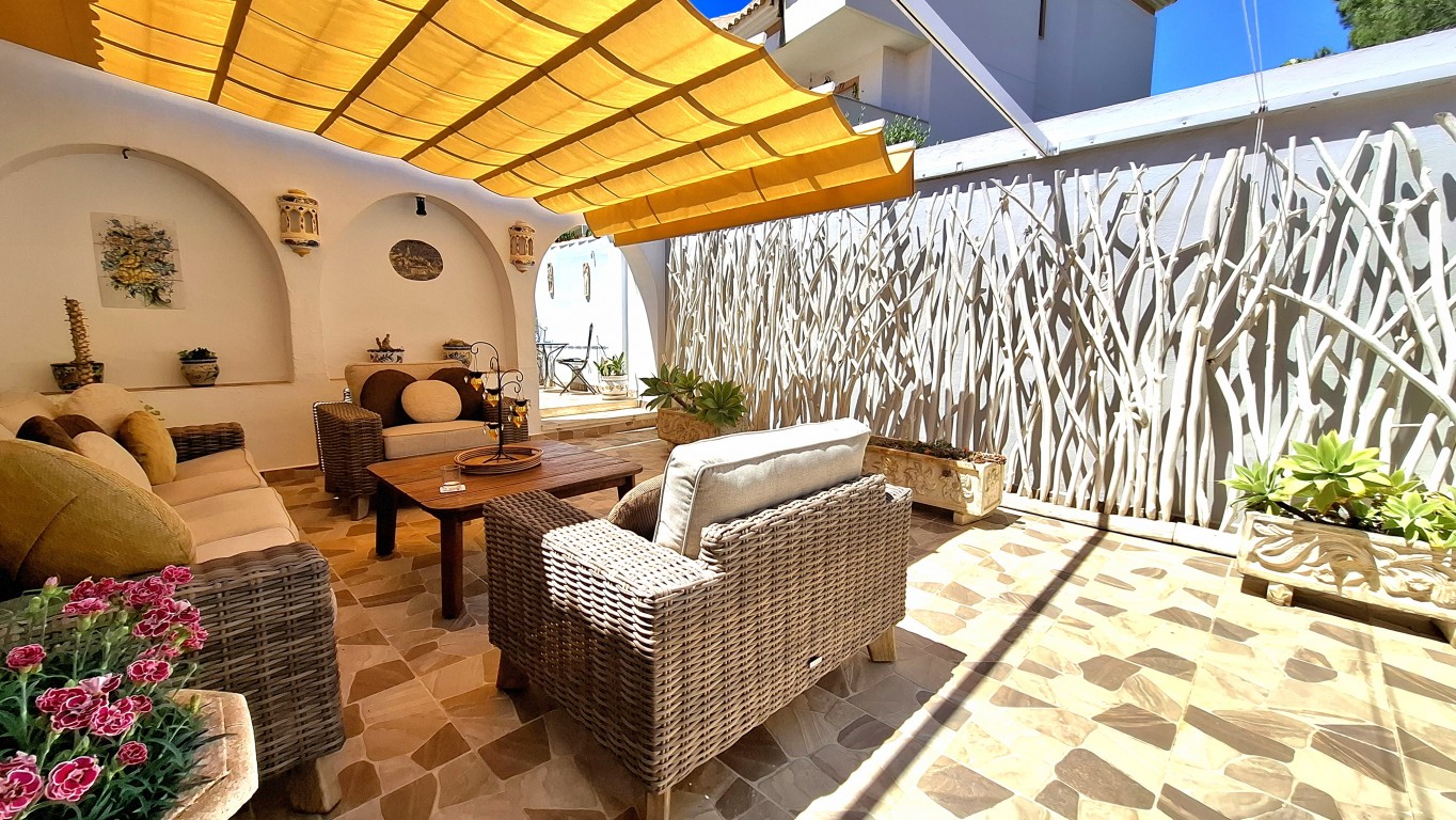 Villa for sale in La Nucia