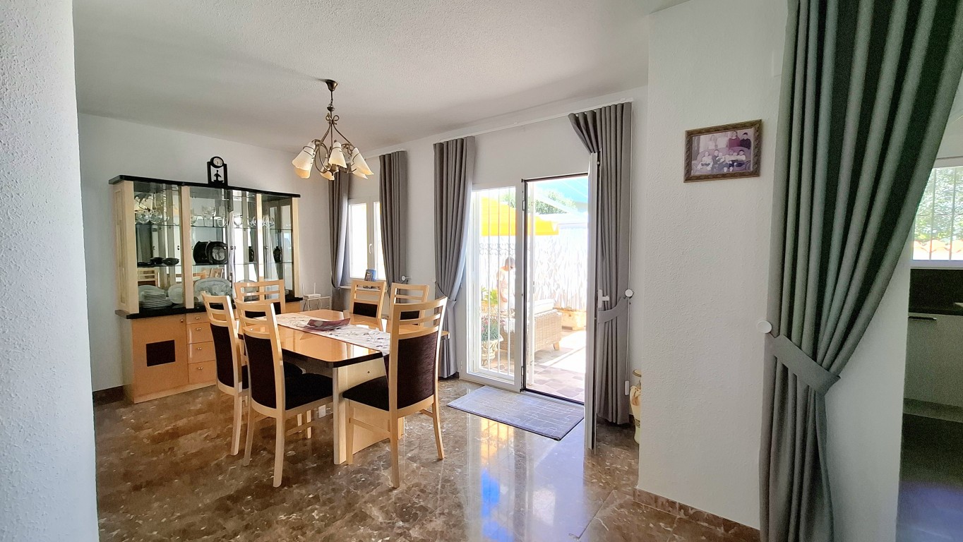 Villa for sale in La Nucia