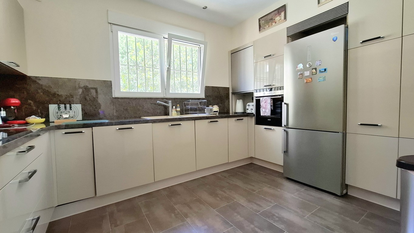 Villa for sale in La Nucia