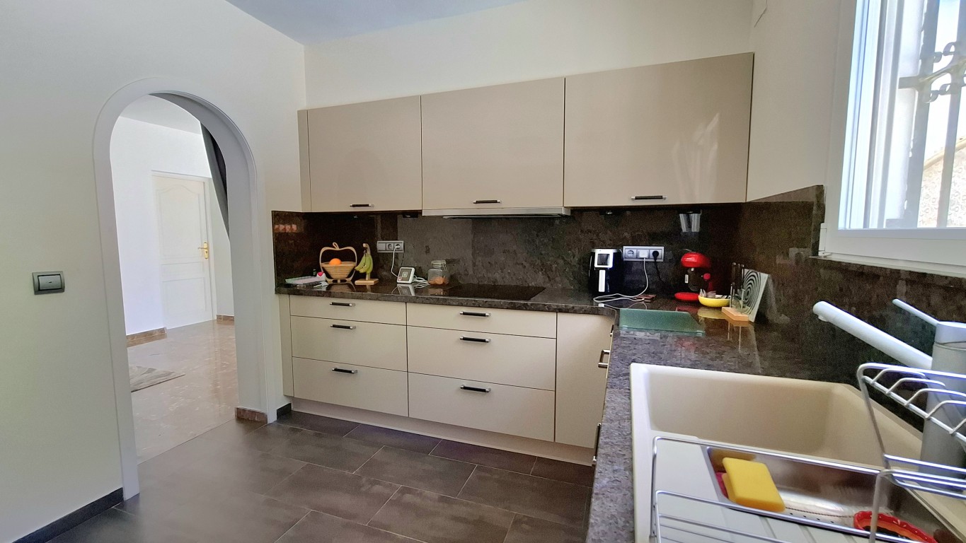 Villa for sale in La Nucia