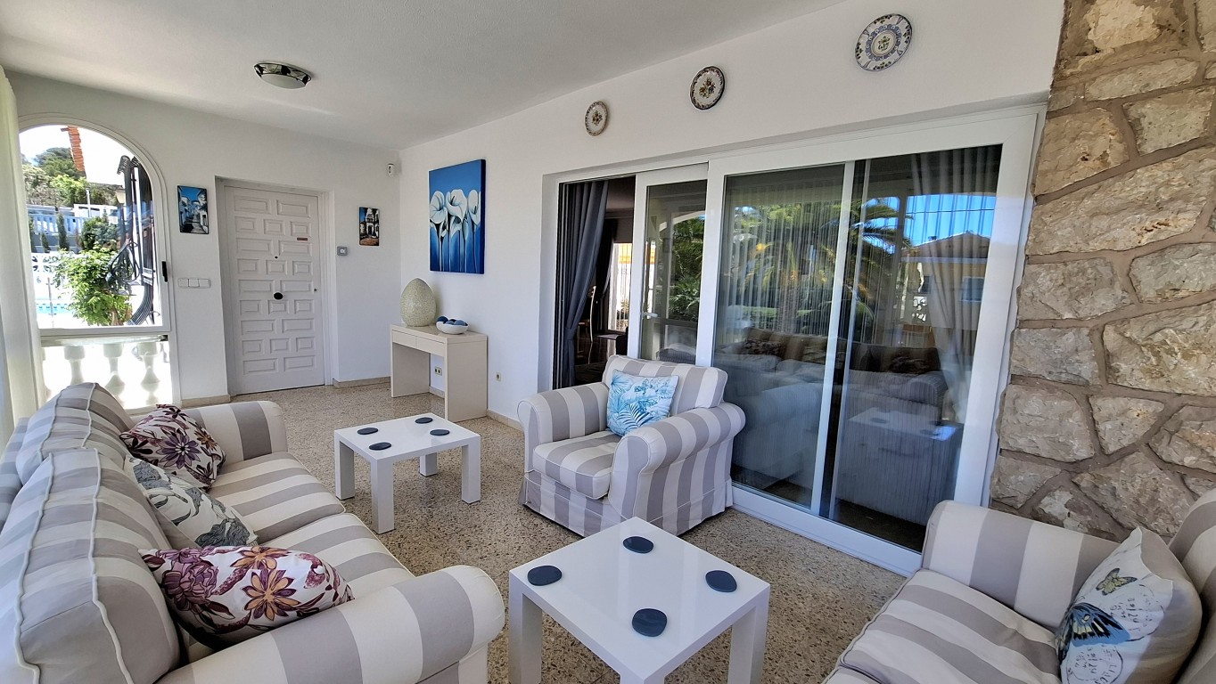 Villa for sale in La Nucia