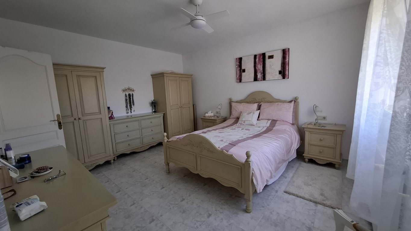 Villa for sale in La Nucia