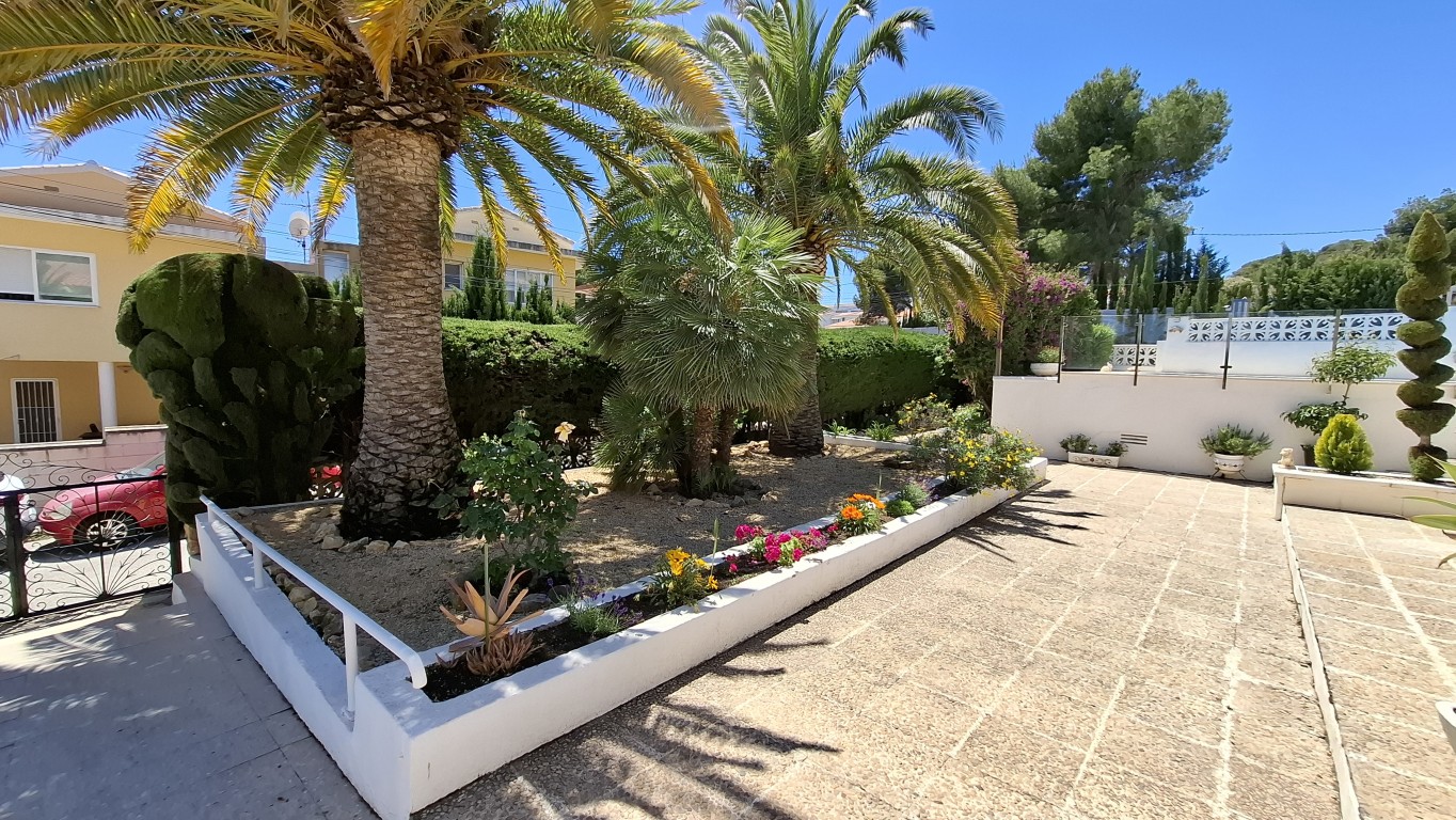 Villa for sale in La Nucia