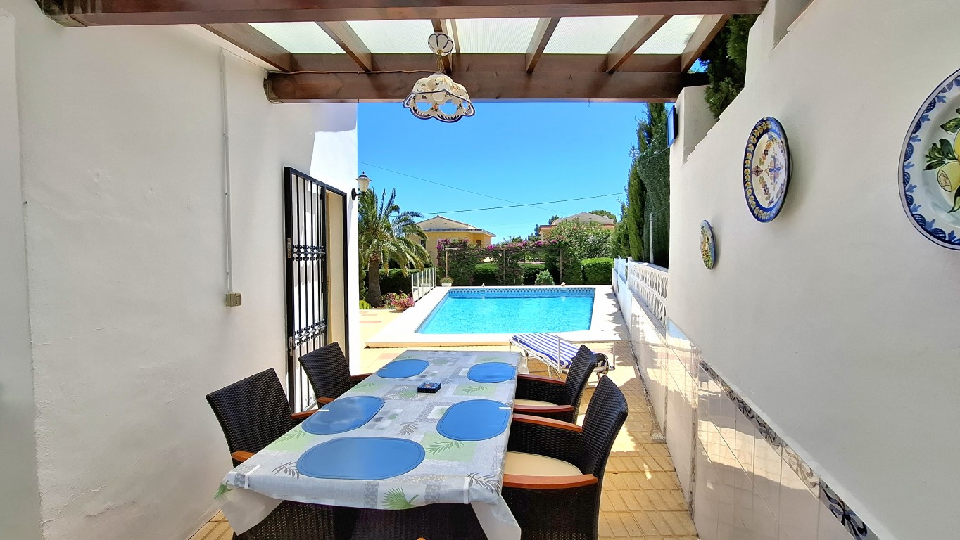 Villa for sale in La Nucia