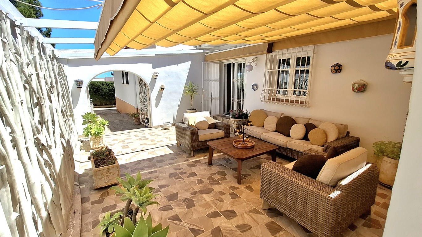 Villa for sale in La Nucia