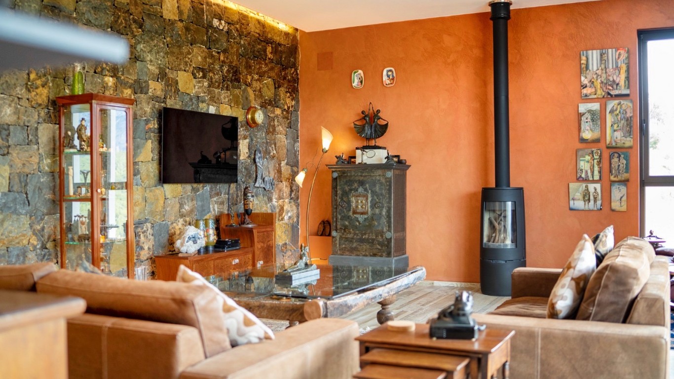 Villa for sale in Guadalest