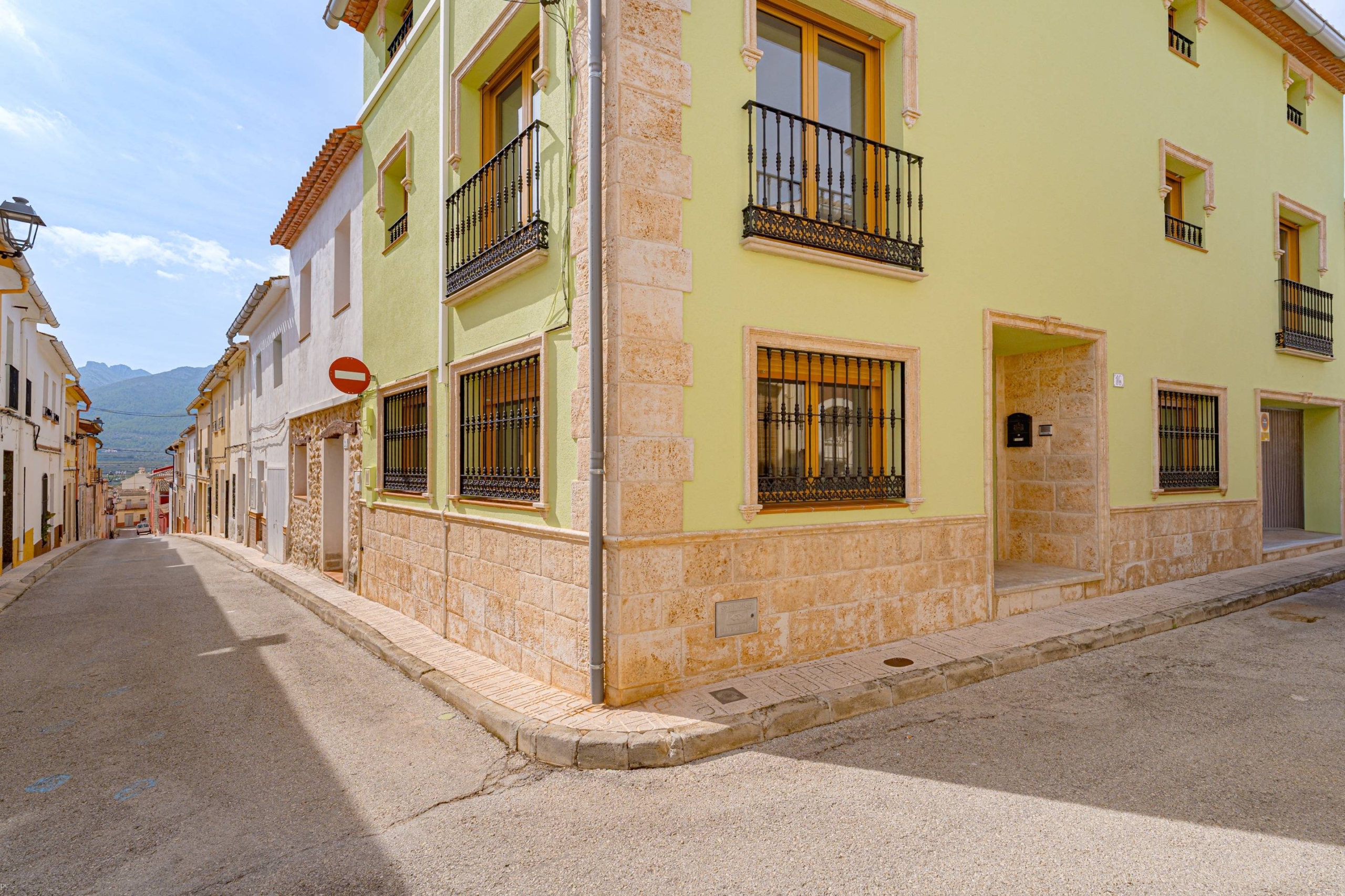 Townhouse for sale in Alcalali