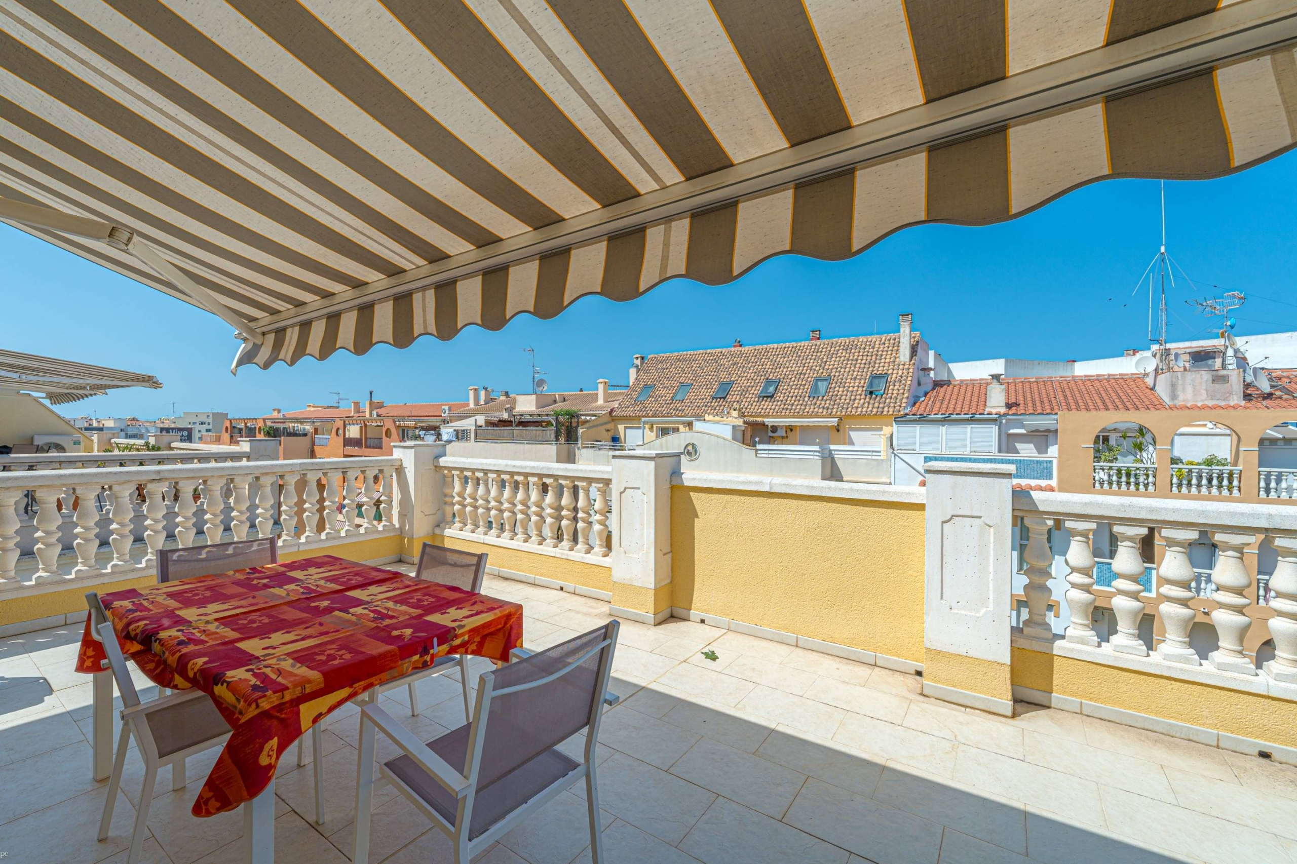 Penthouse for sale in Denia
