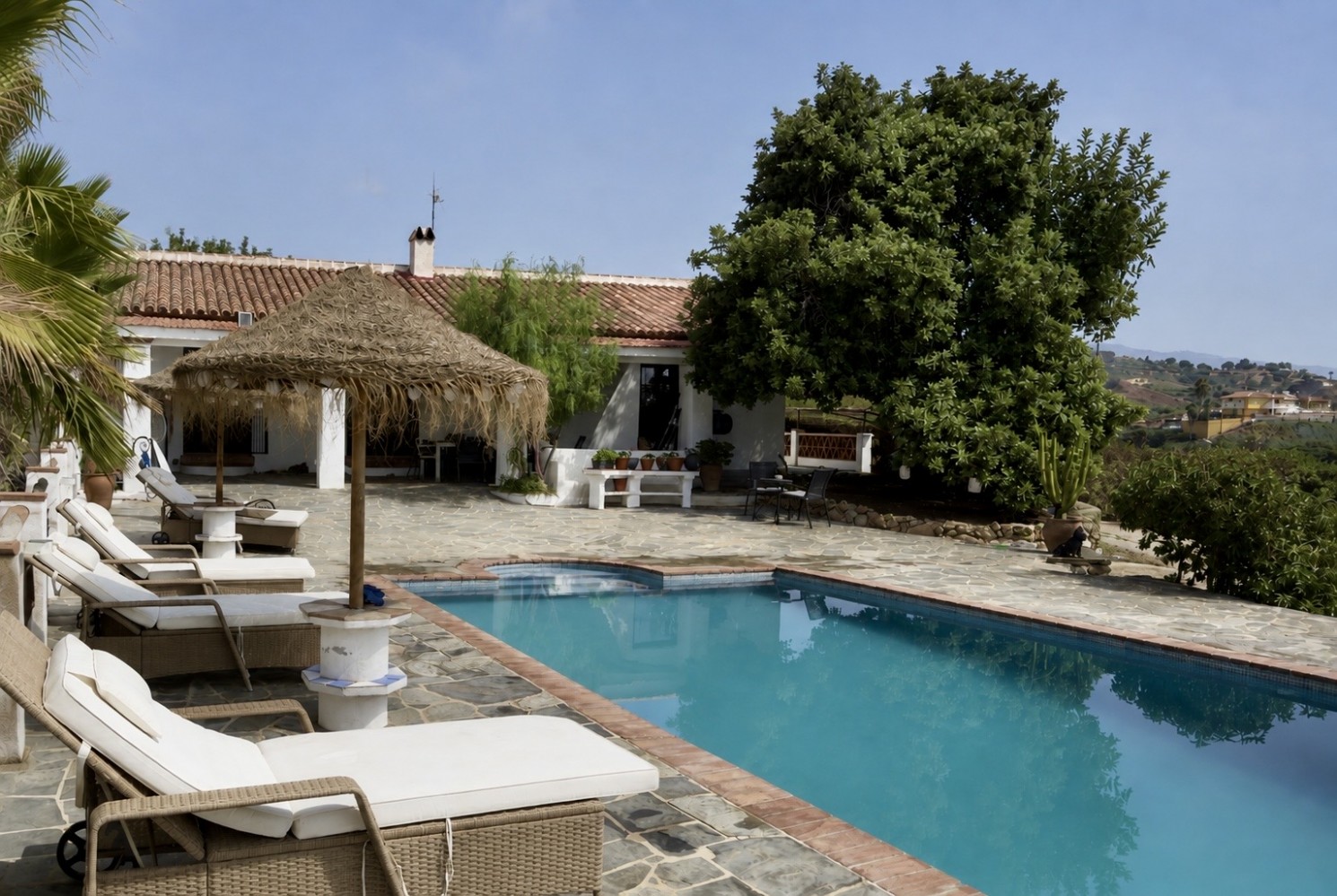 Villa for sale in Vélez-Málaga