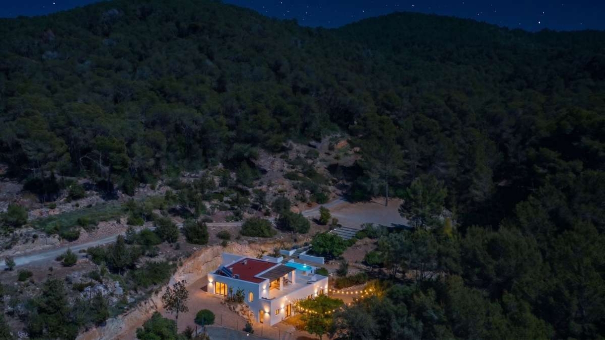 Villa for sale in Sant Llorenç de Balàfia