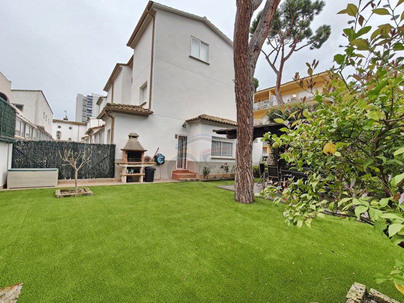Villa for sale in Platja D’aro