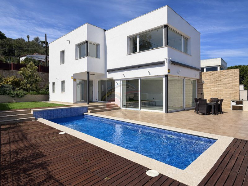 Villa for sale in Calonge
