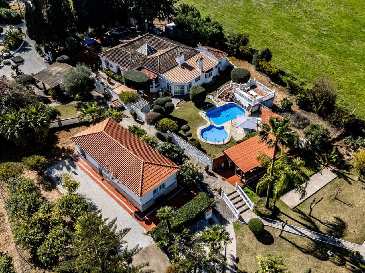 Villa for sale in Alhaurin De La Torre