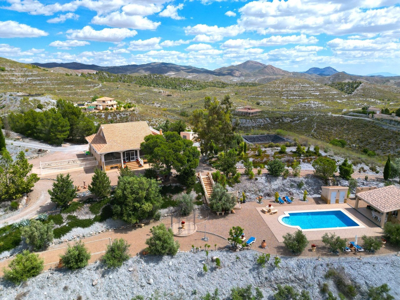 Villa for sale in Puerto Lumbreras