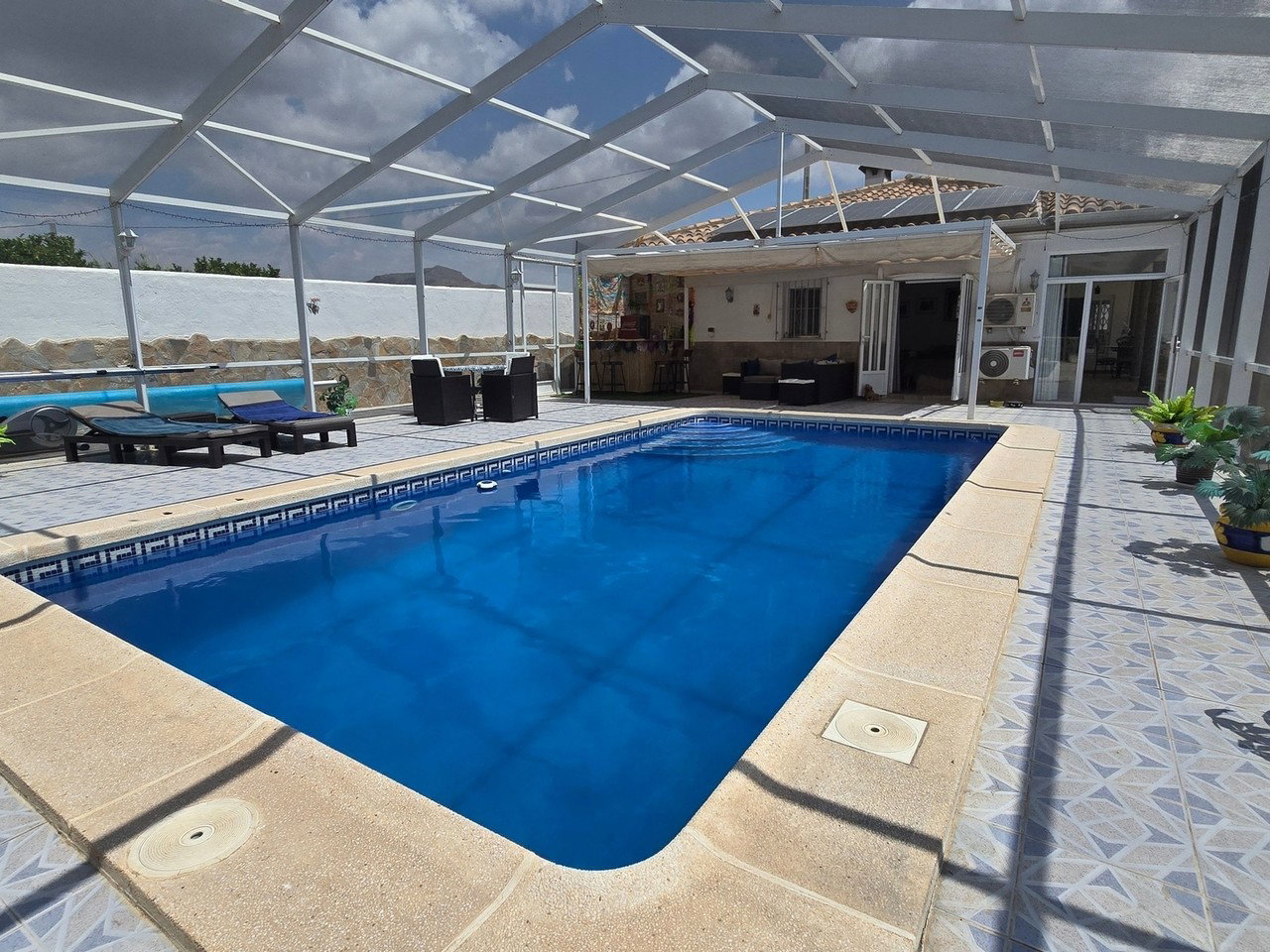 Villa for sale in Zurgena