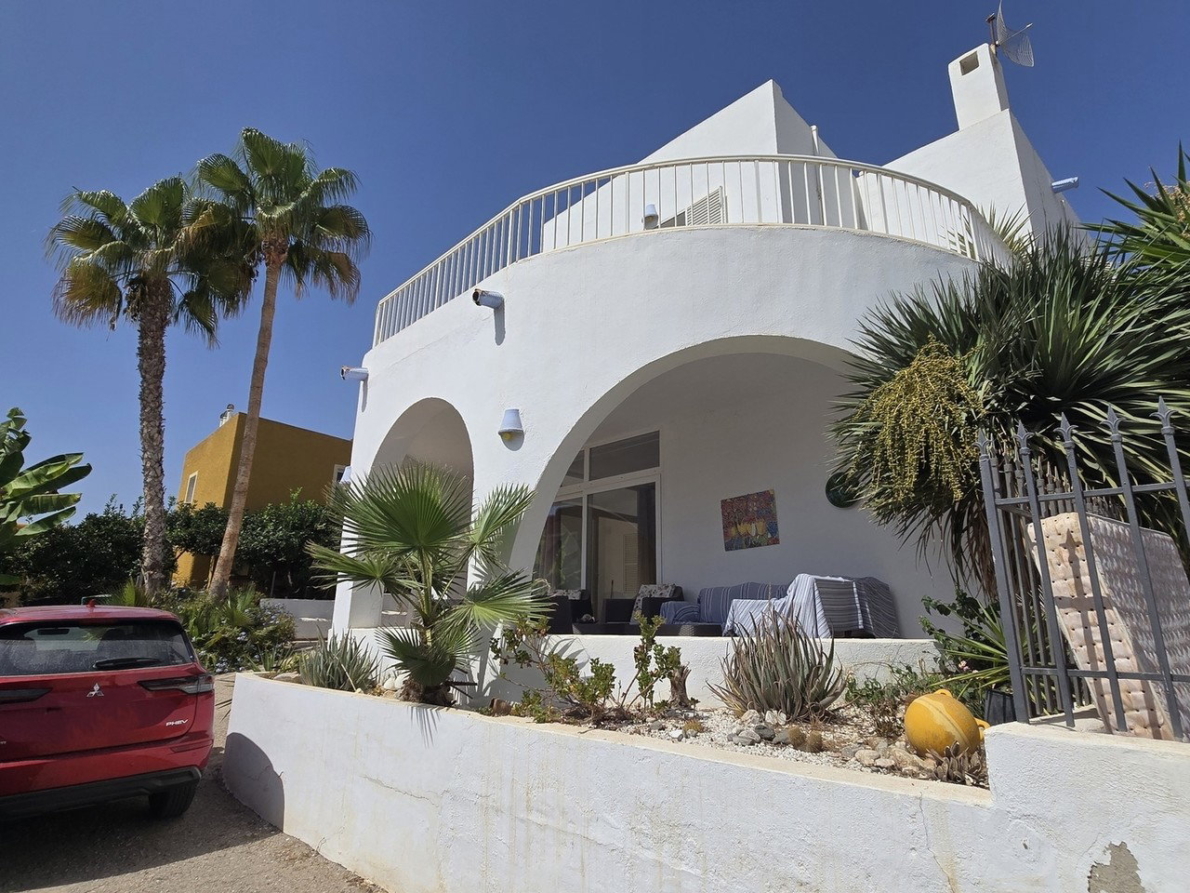 Villa for sale in El Calon