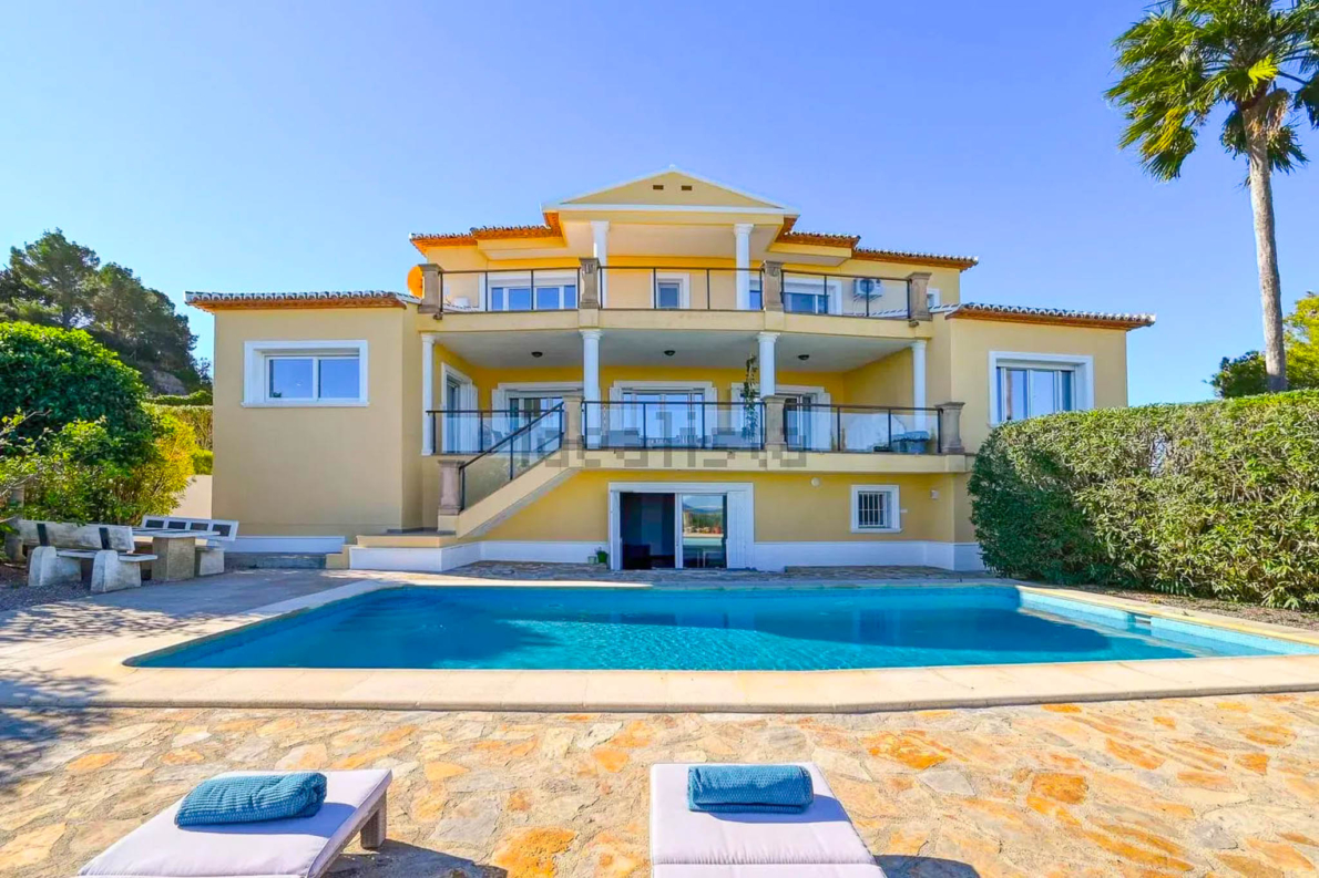 Villa for sale in Javea