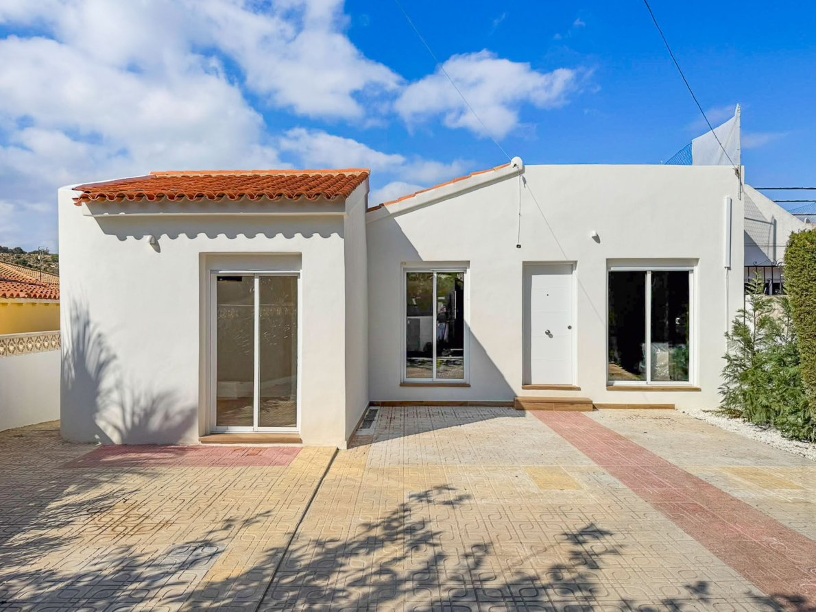 Villa for sale in La Nucia
