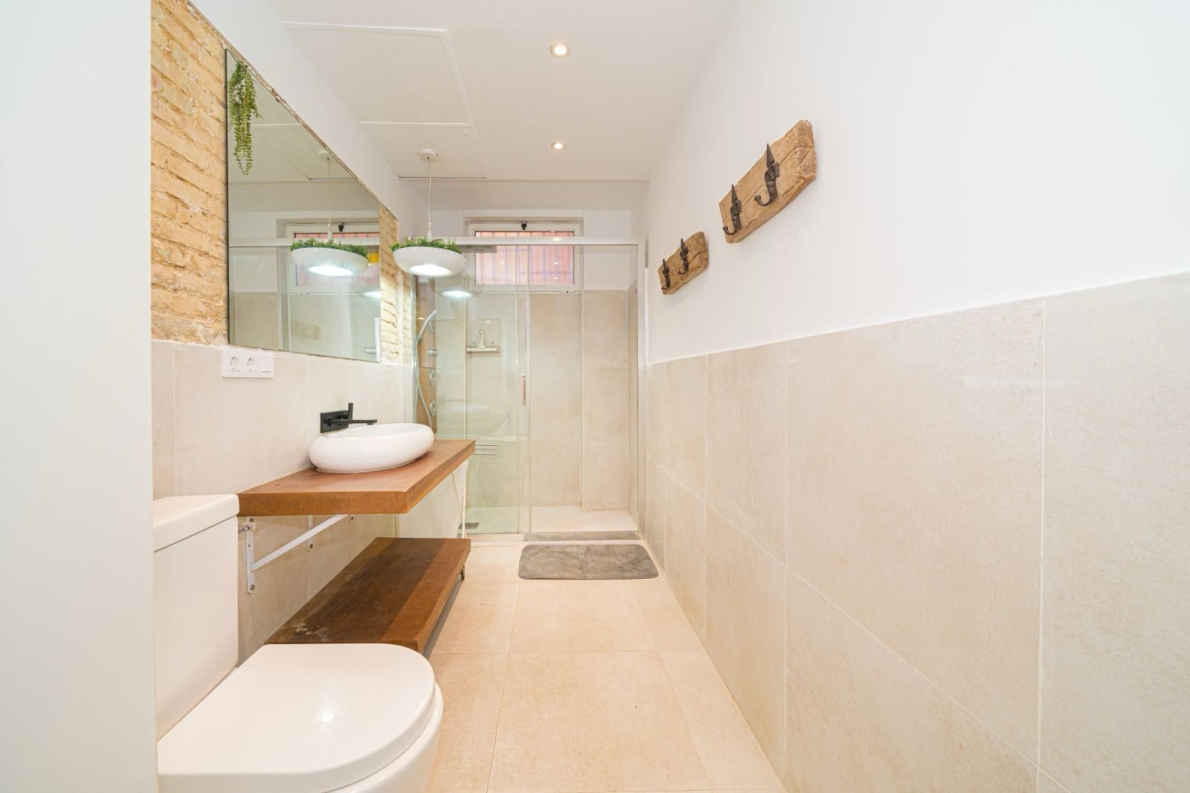 Renovated apartment for sale in Valencia city