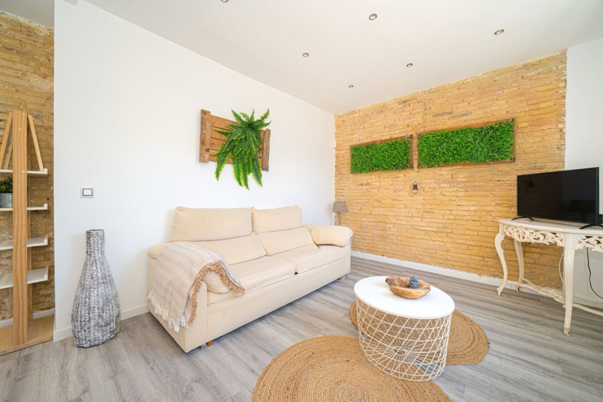 Renovated apartment for sale in Valencia city