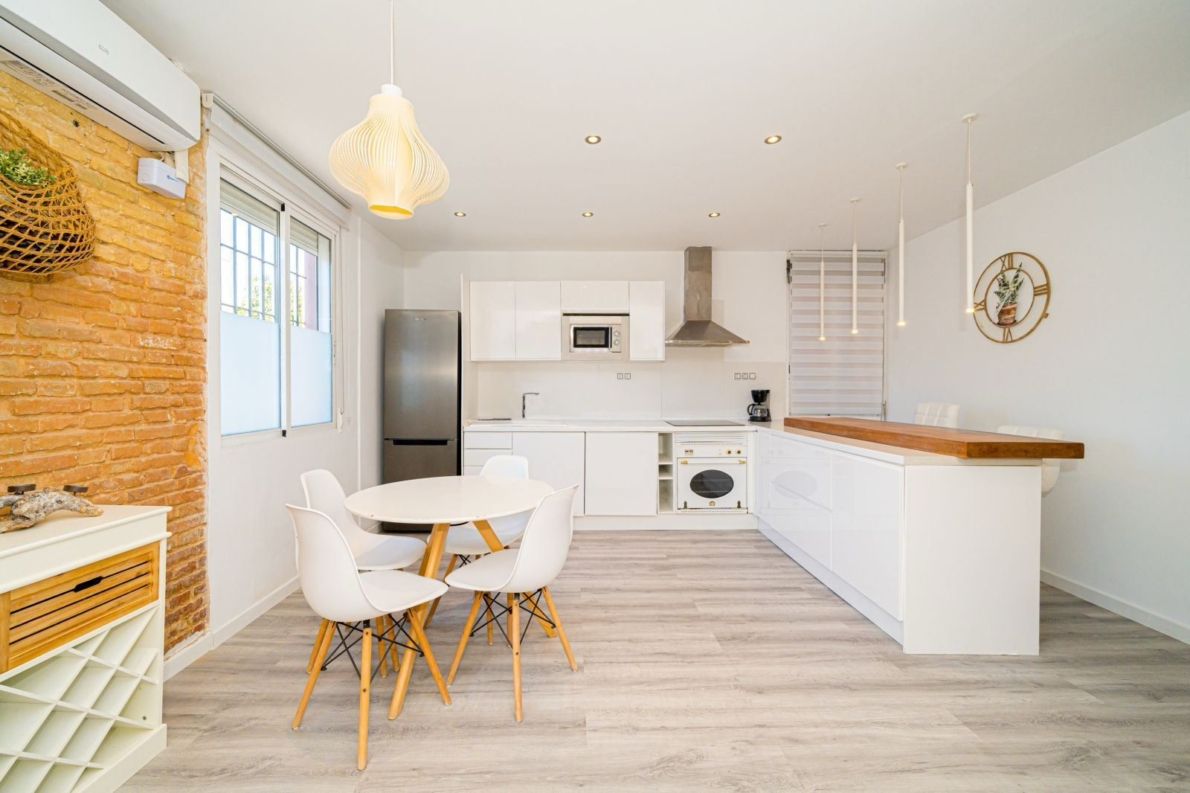 Renovated apartment for sale in Valencia city