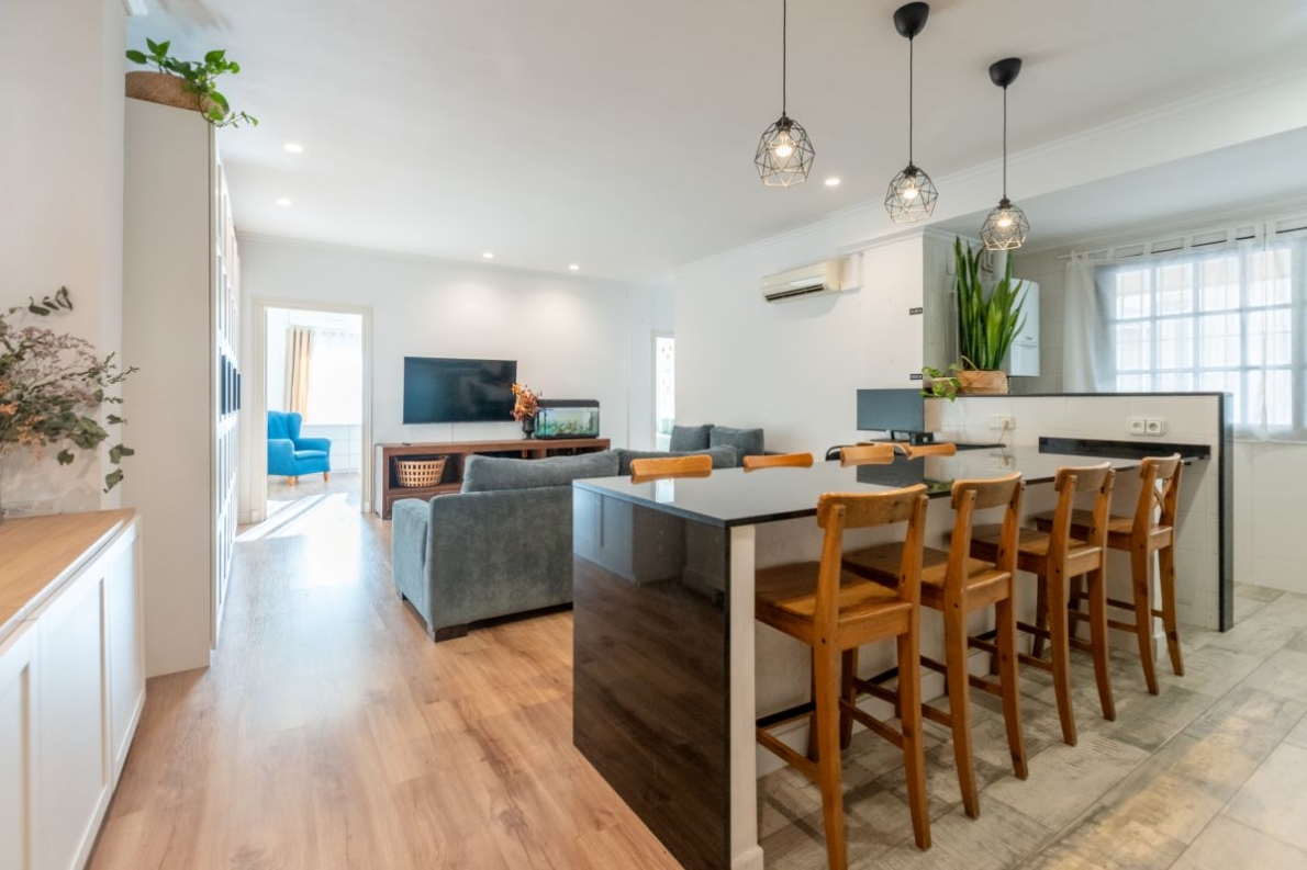 Apartment with panoramic views for sale in Valencia city