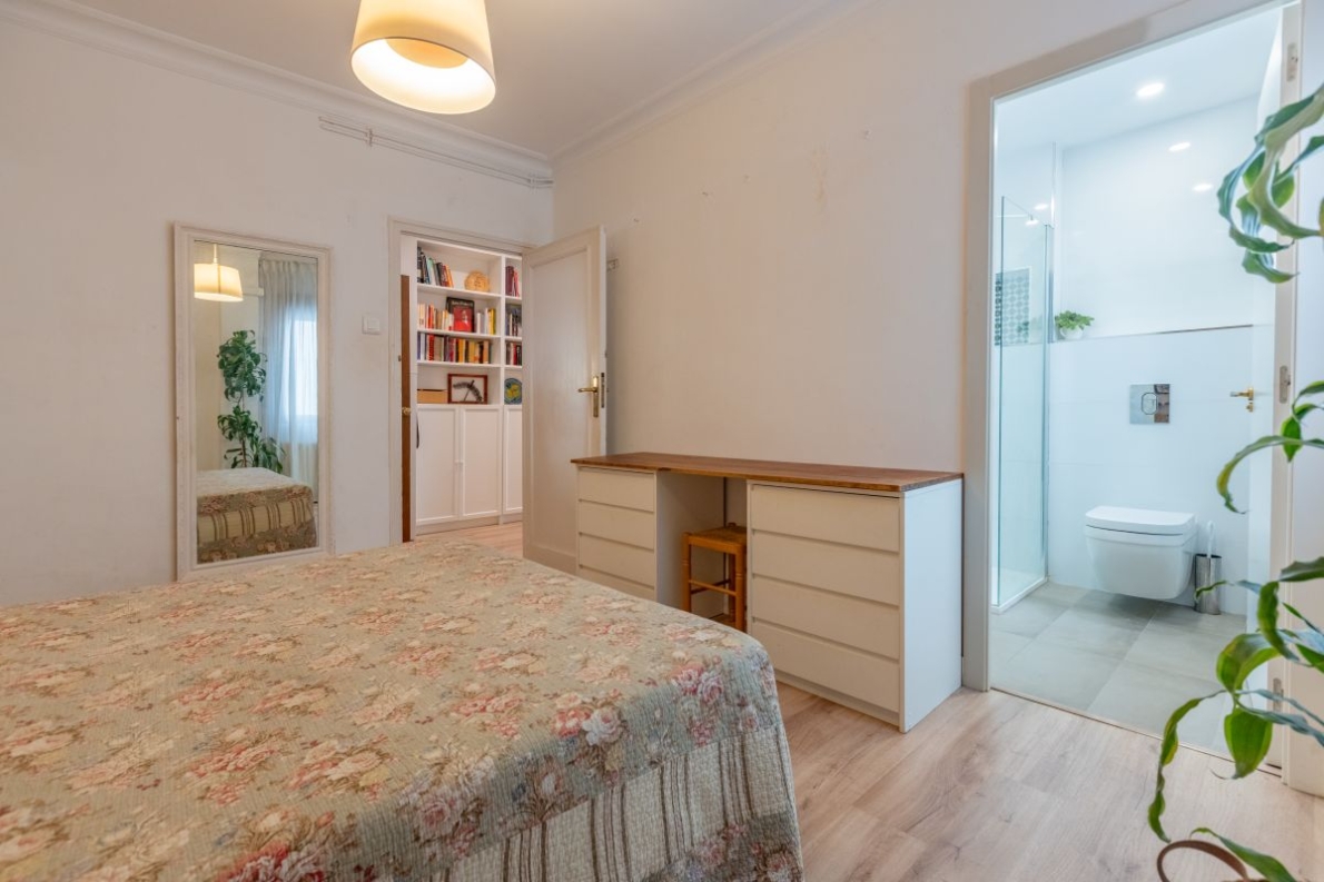 Apartment with panoramic views for sale in Valencia city