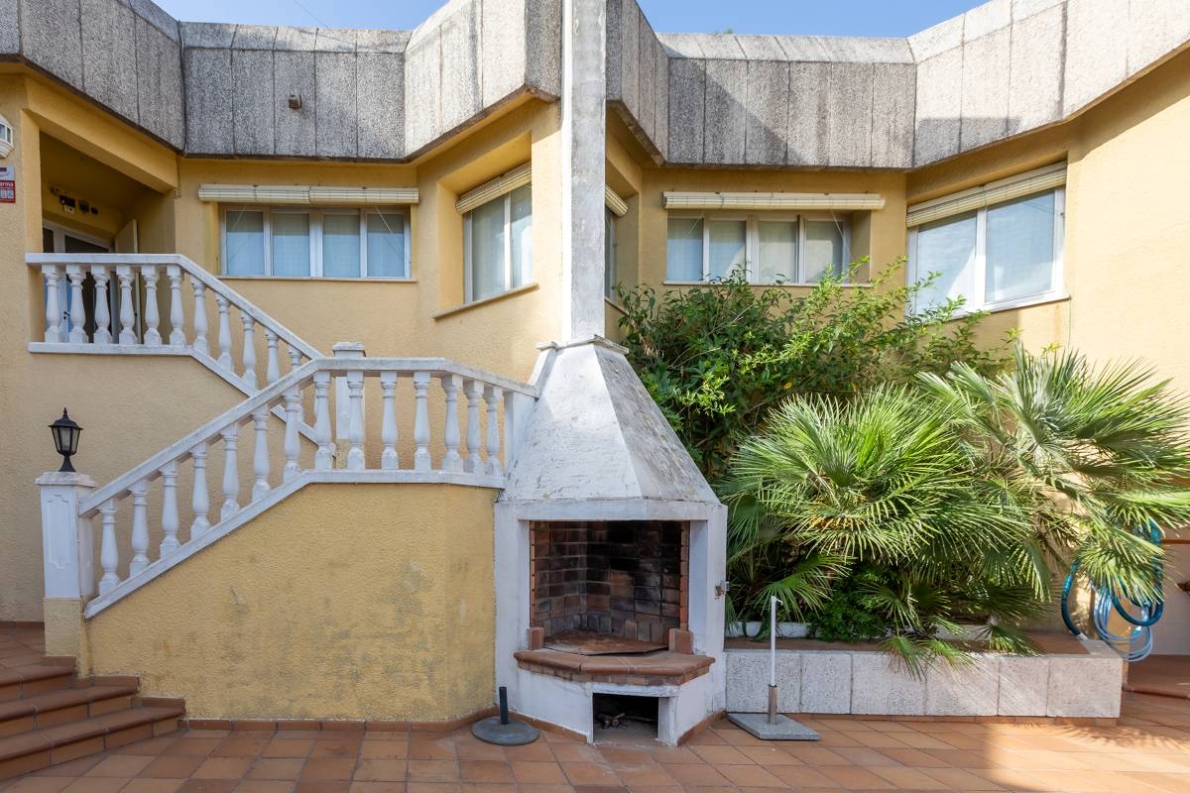 Villa for sale in Alzira (6) Villa with a view for sale in Alzira