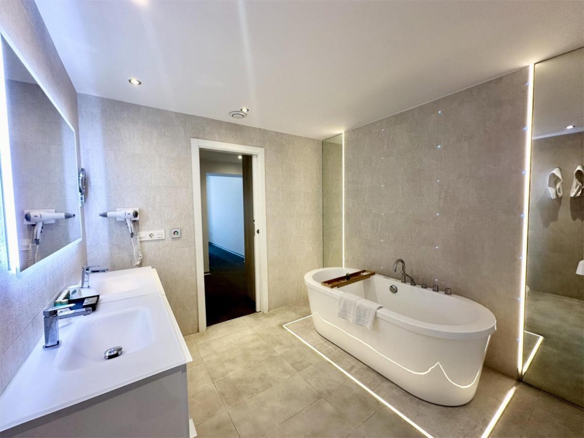 DP-02-ENJ-CO-00015-C-5 Hotel for sale in Jávea / Xàbia