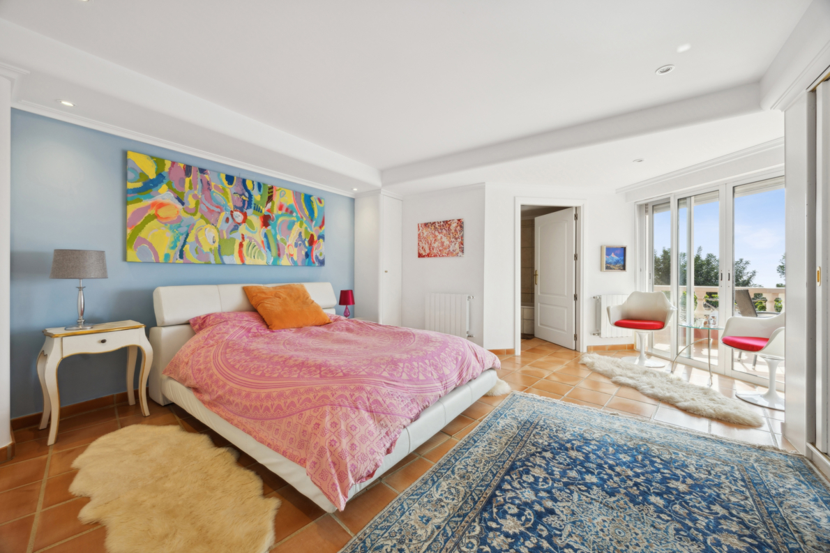 Hotel for sale in Moraira