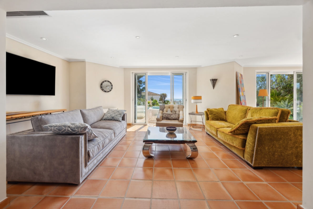 Hotel for sale in Moraira