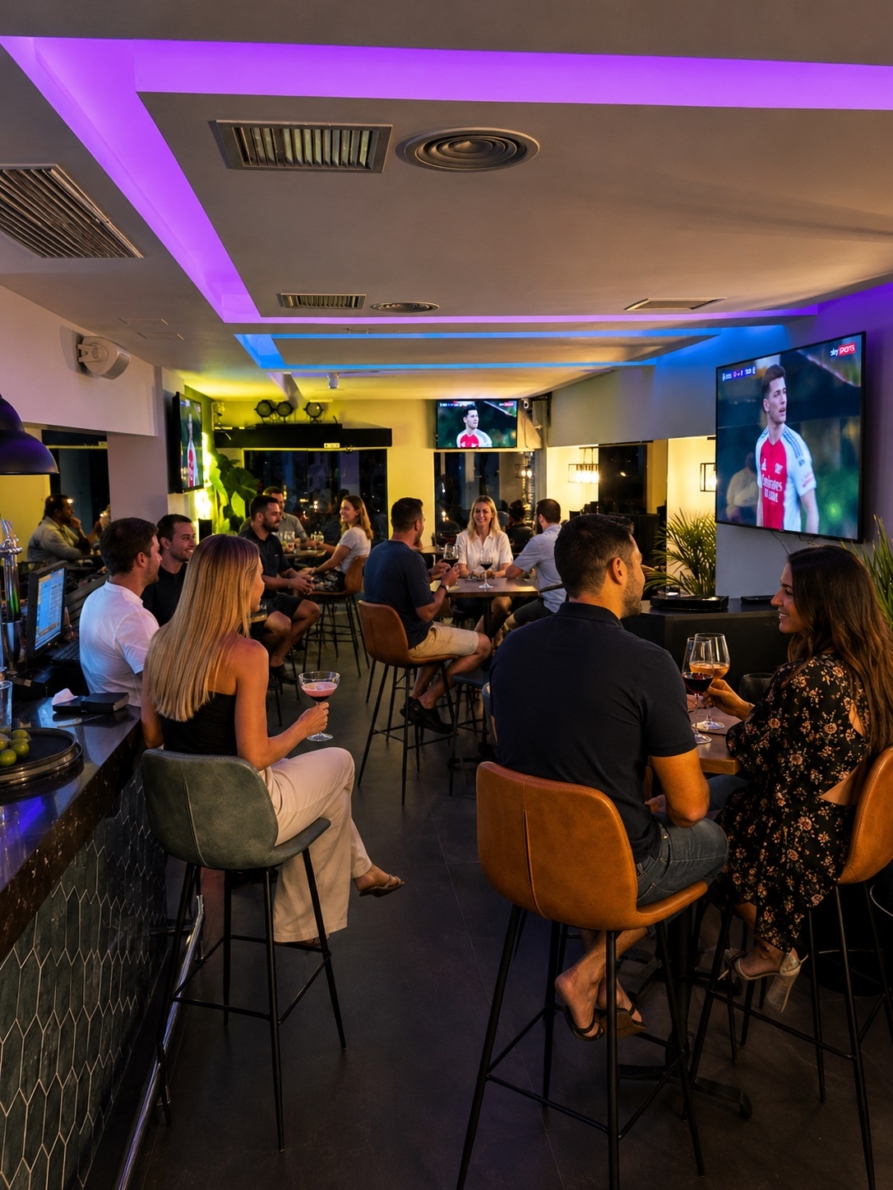 DP-02-ENJ-CO-00032-D-7 Bar for sale in Moraira