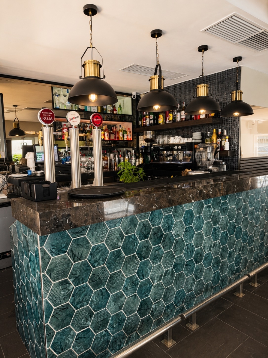 DP-02-ENJ-CO-00032-D-8 Bar for sale in Moraira
