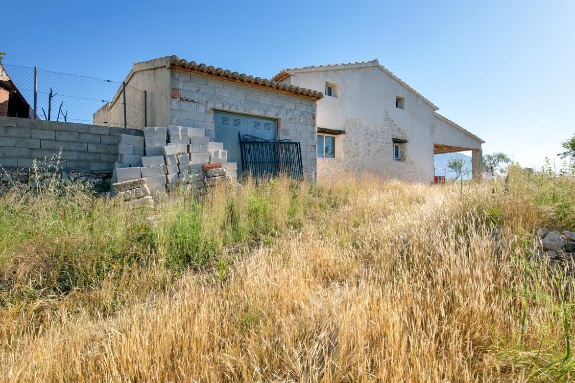 Country Estate for sale in Gata de Gorgos
