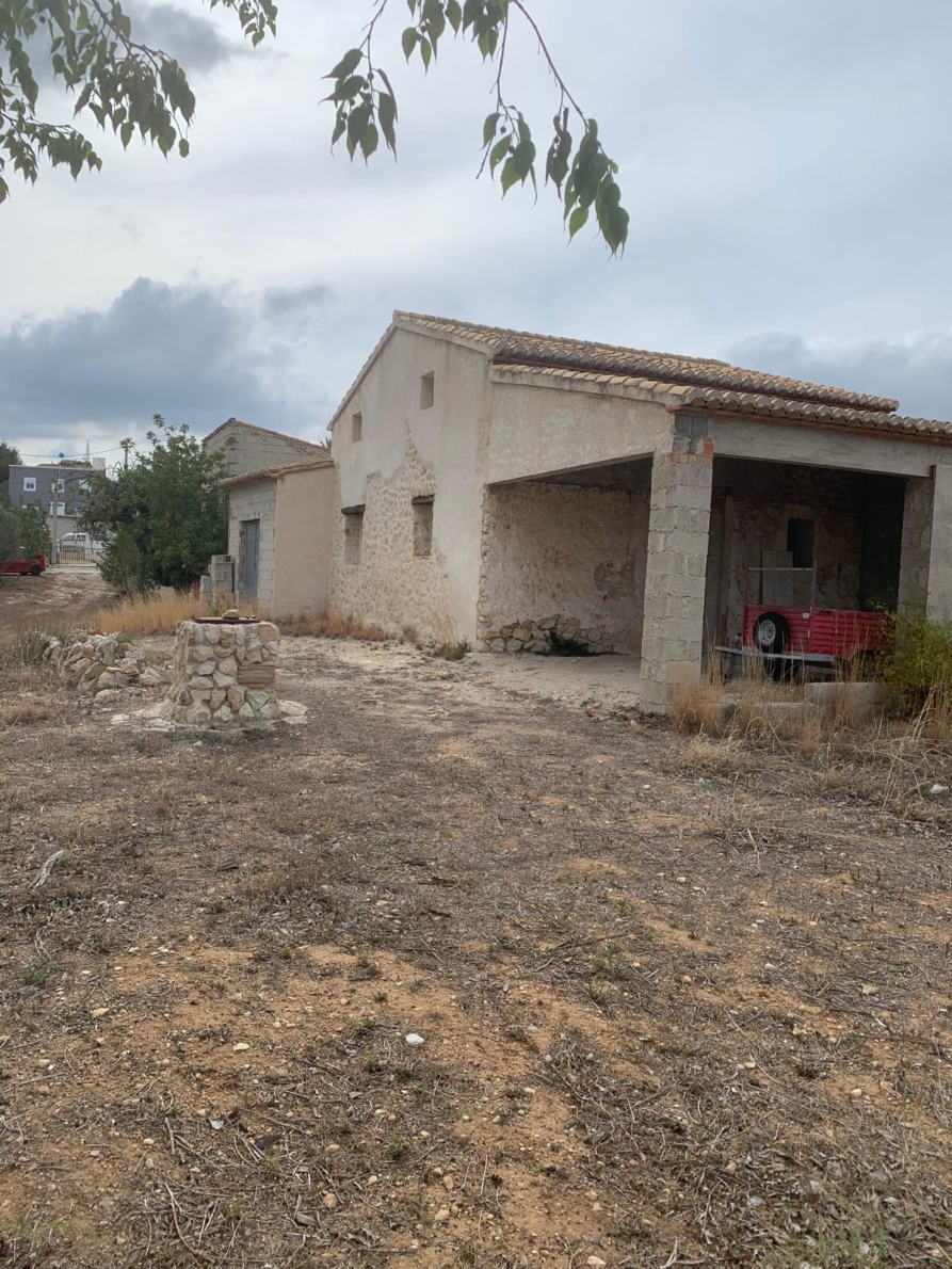 Country Estate for sale in Gata de Gorgos