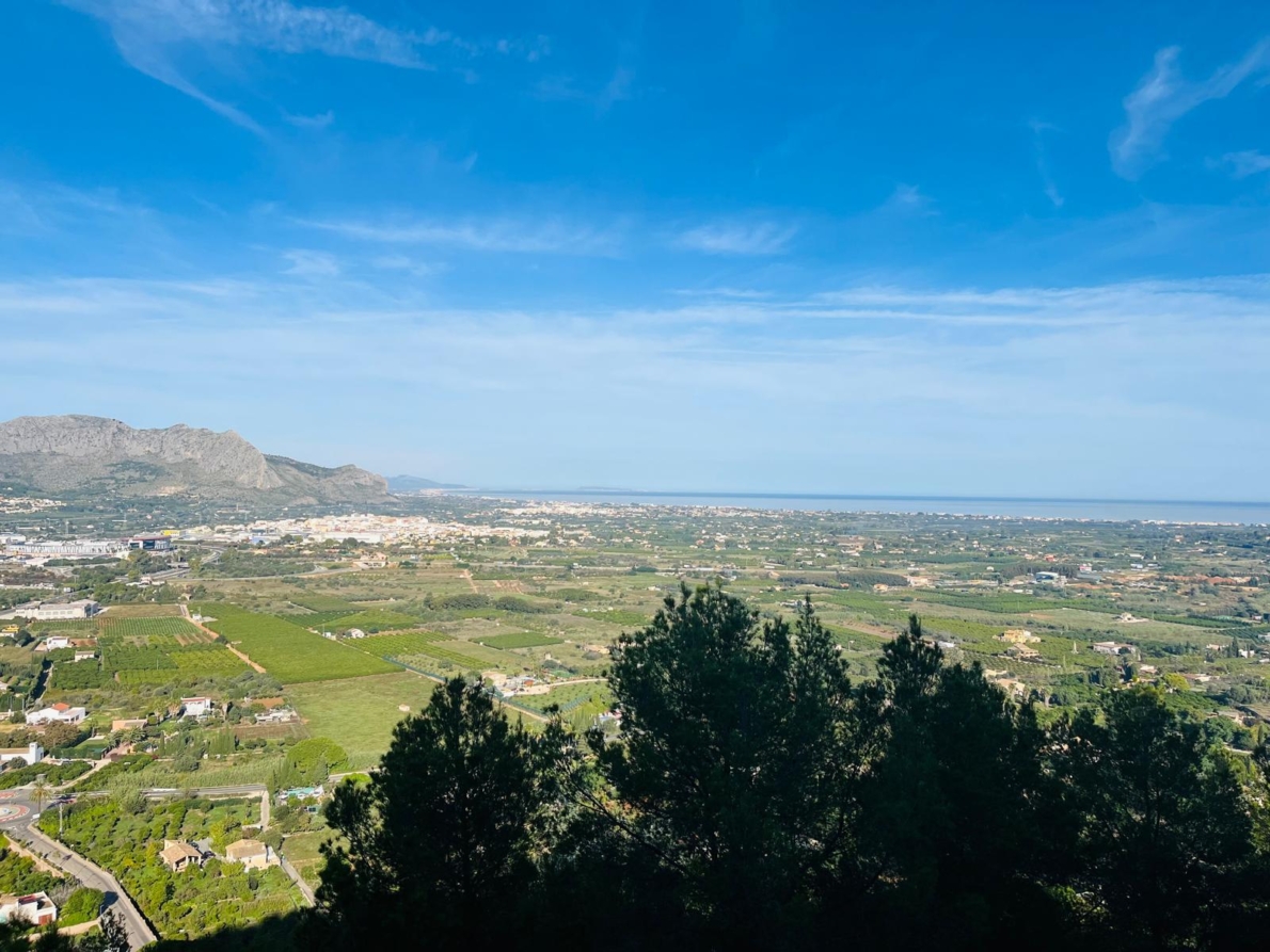 Building Plot for sale in Pedreguer