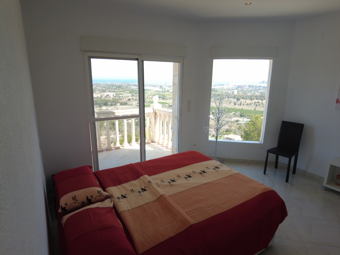 Villa for sale in Dénia