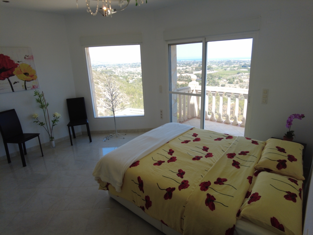 Villa for sale in Dénia