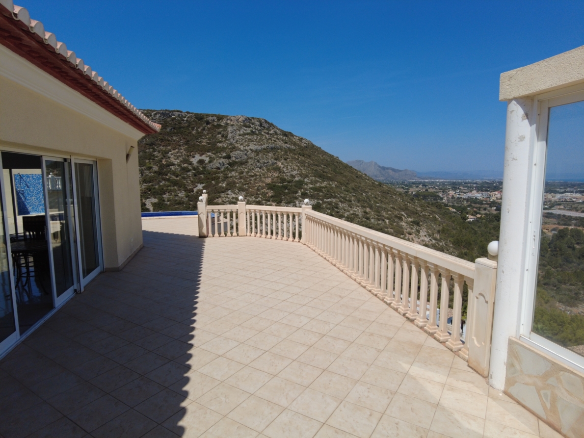Villa for sale in Dénia