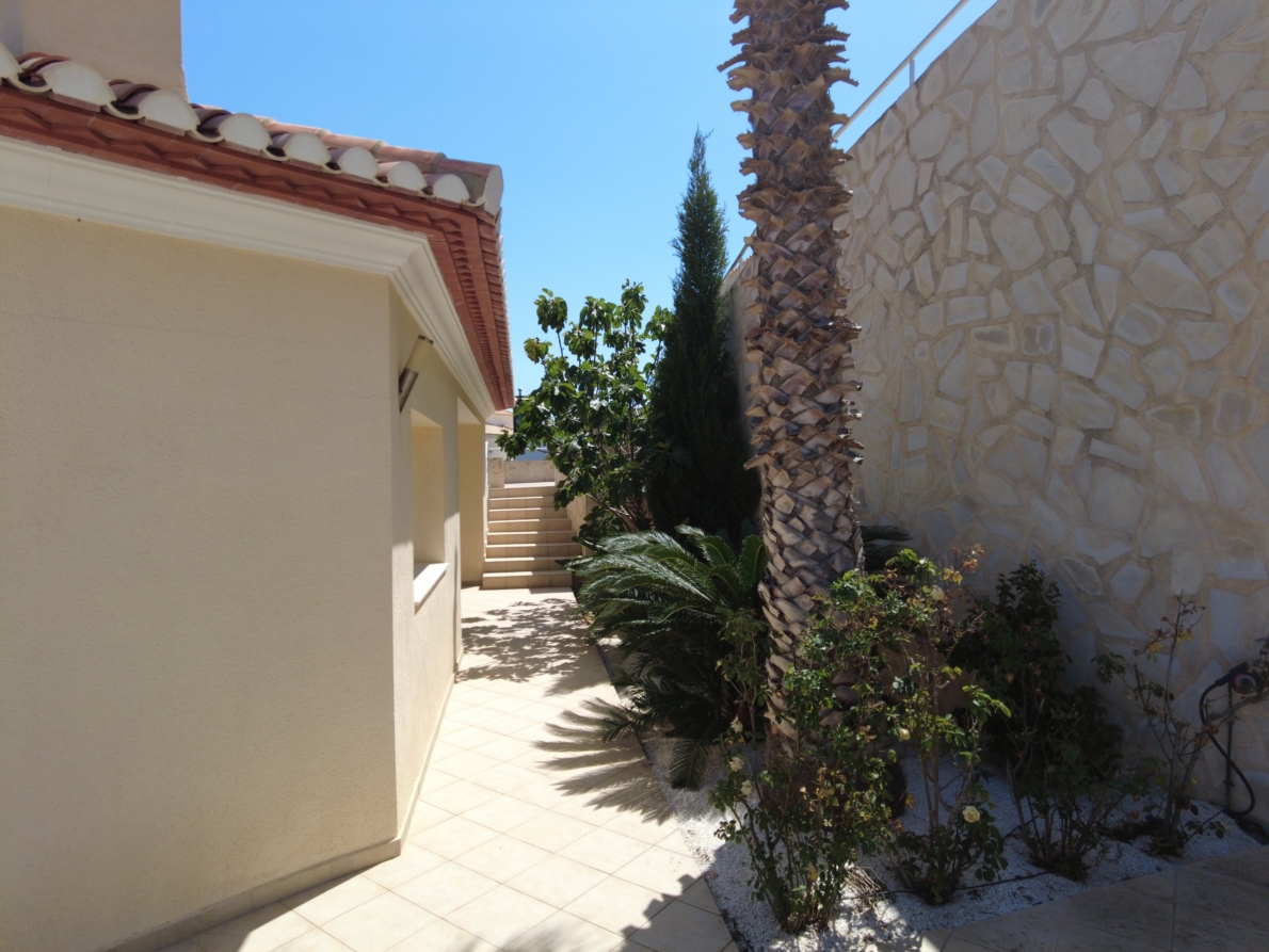 Villa for sale in Dénia