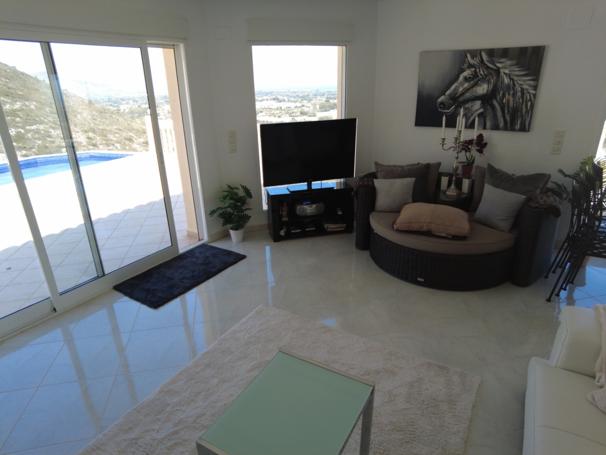 Villa for sale in Dénia